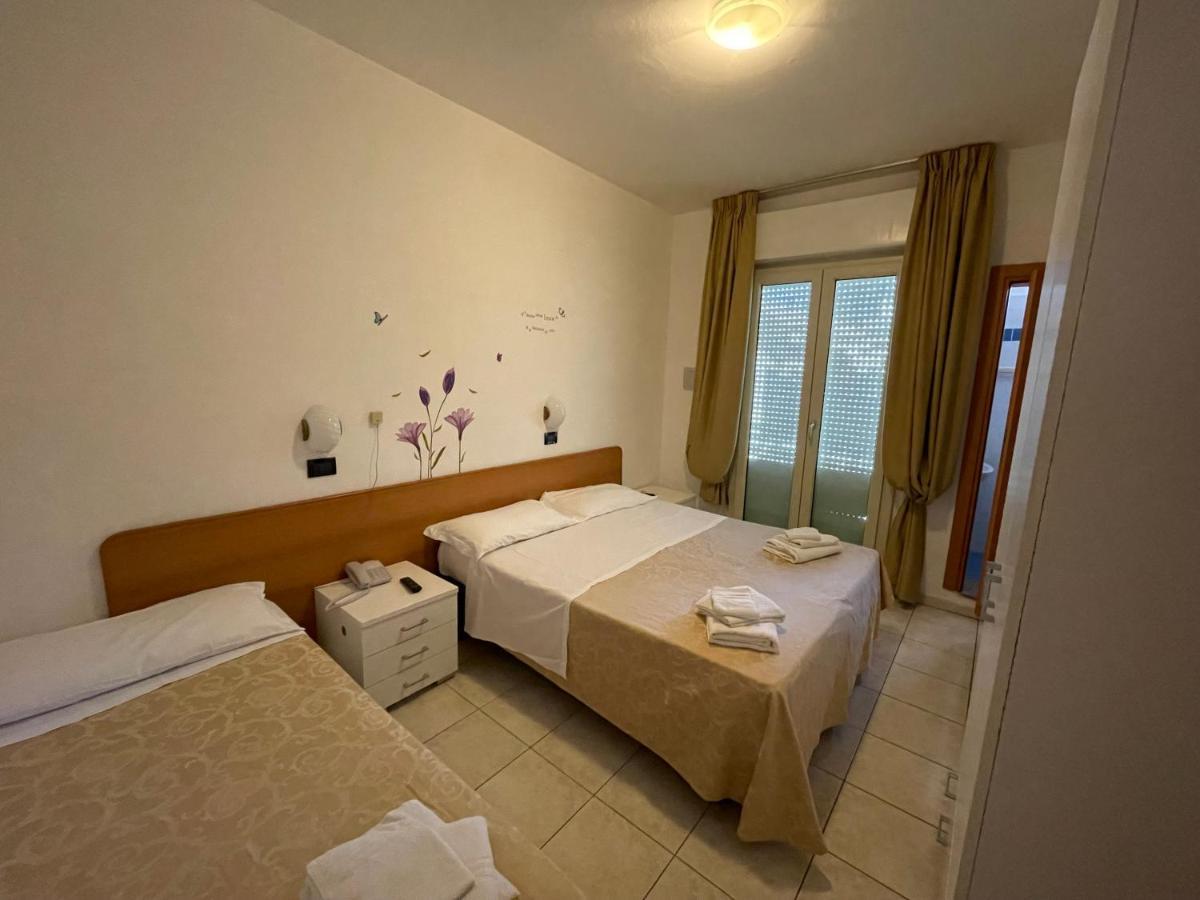 Hotel Marina Riccione Exterior foto